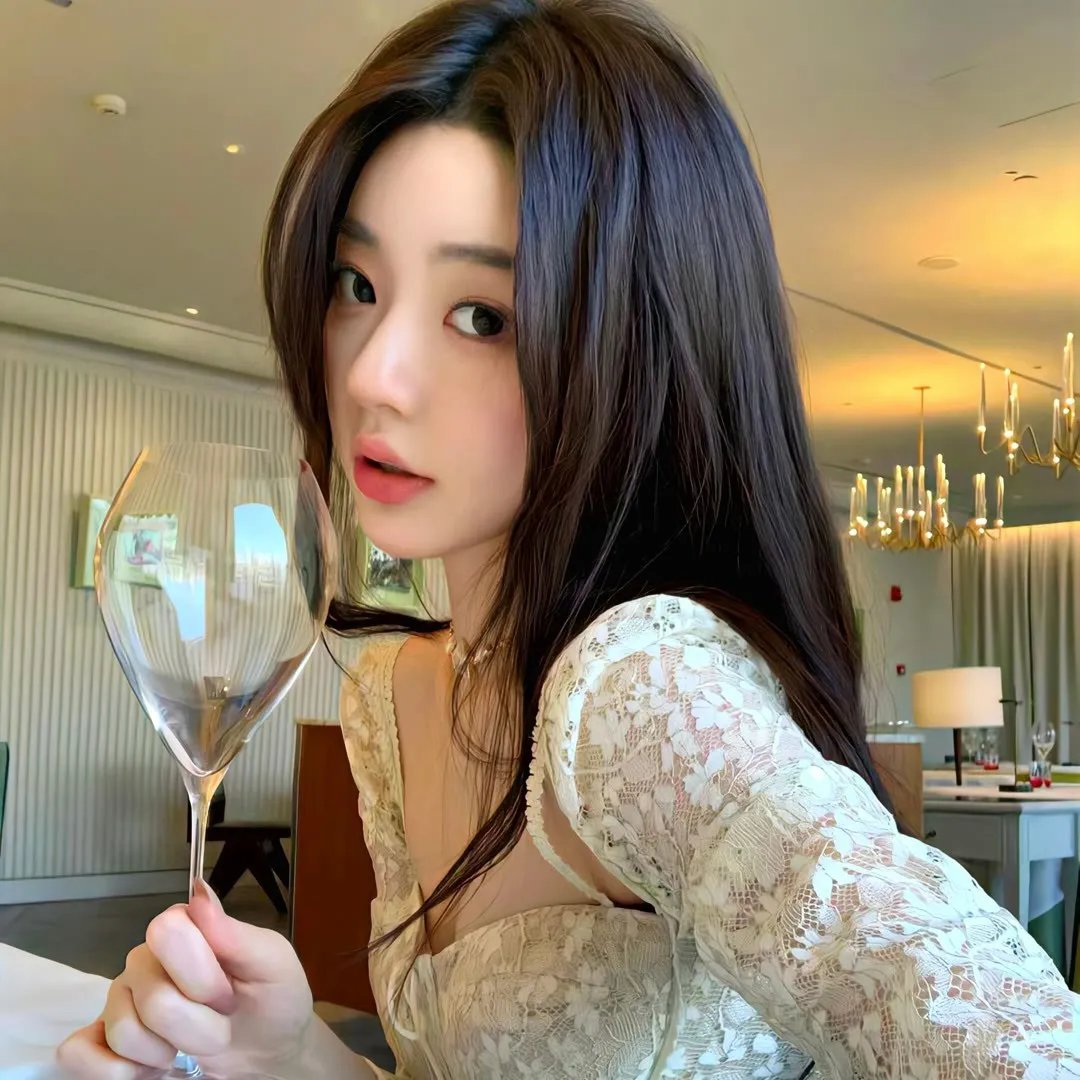 秘林謎村